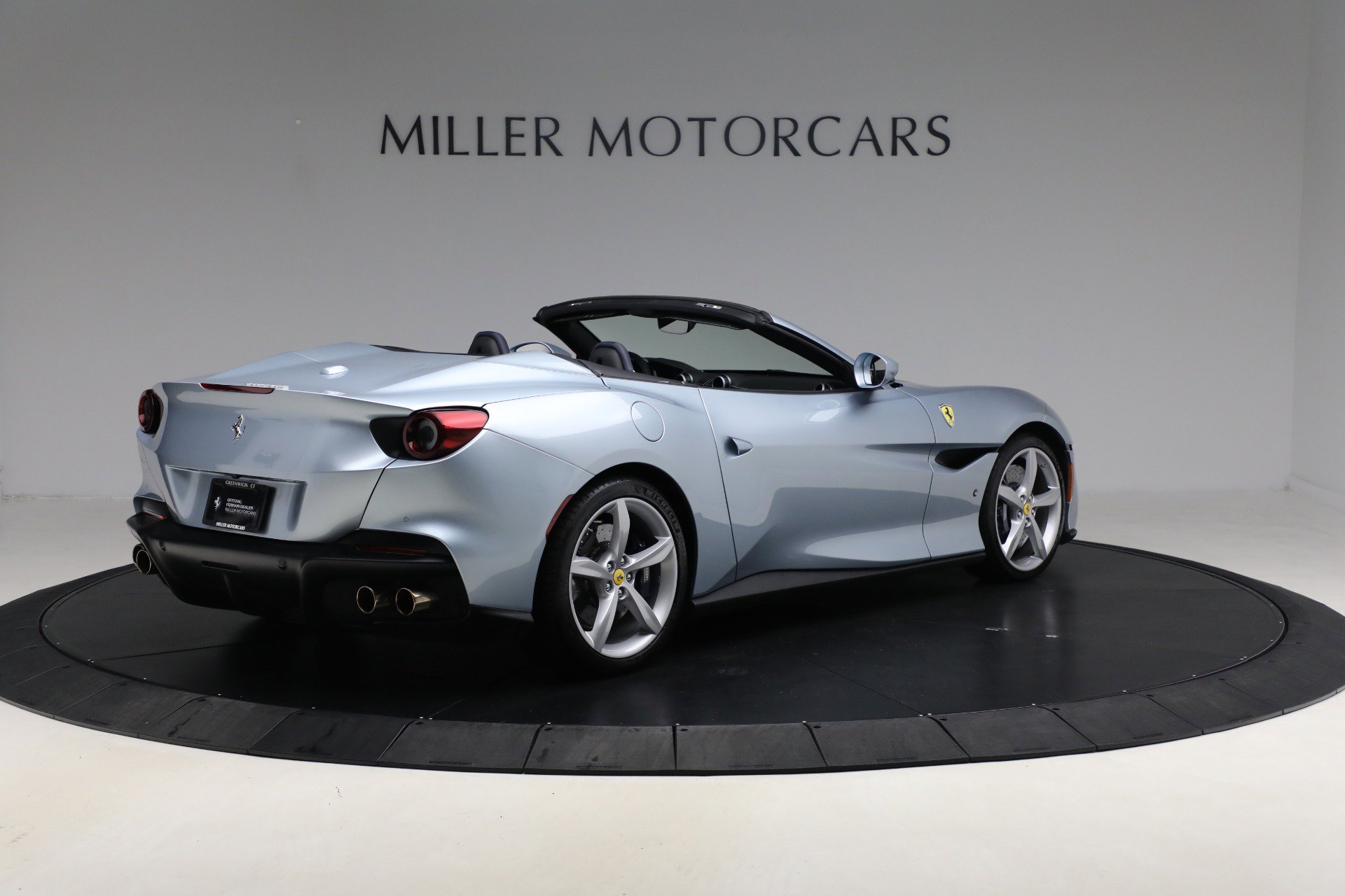 Certified 2023 Ferrari Portofino M image 7