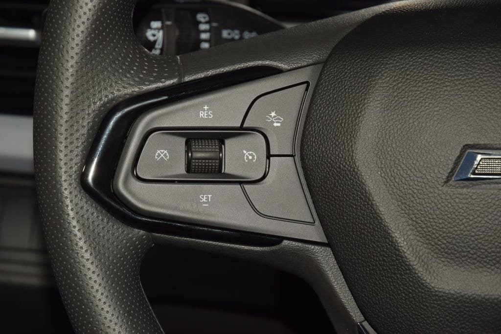 New 2027 Chevrolet Bolt LT FWD image 31