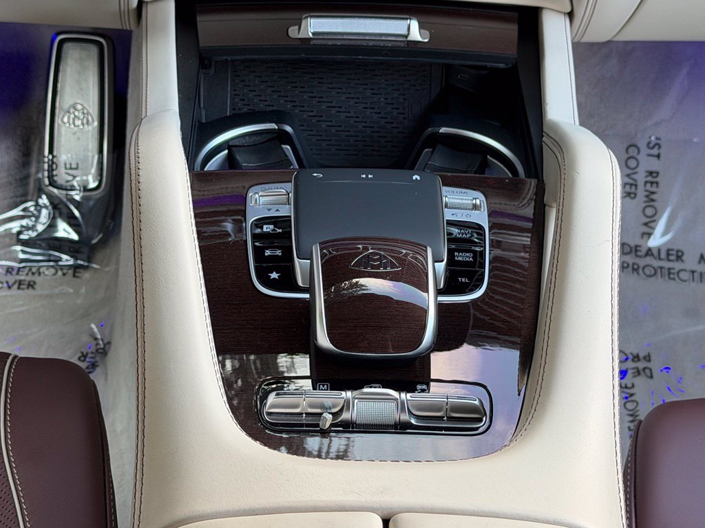 Used 2022 Mercedes-Benz Maybach GLS 600 4MATIC image 47