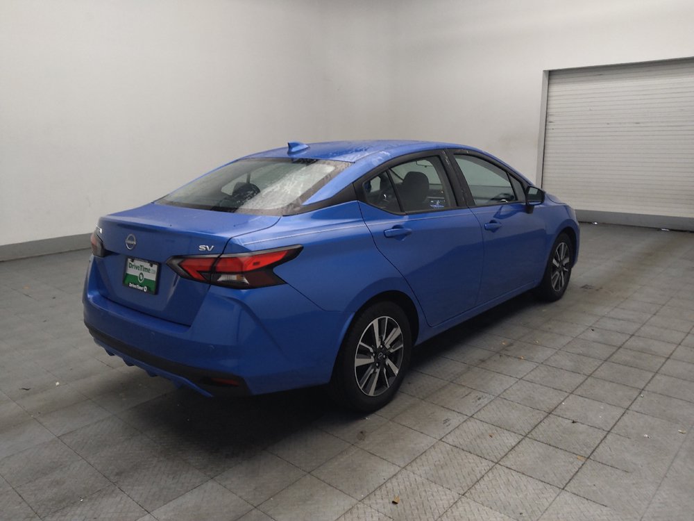 Used 2024 Nissan Versa SV FWD image 9