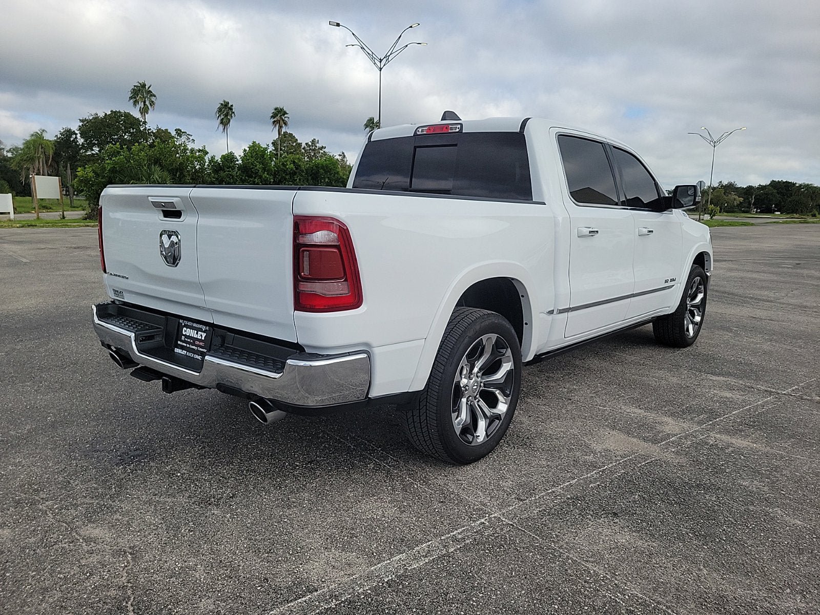 Used 2022 RAM 1500 Limited RWD image 7