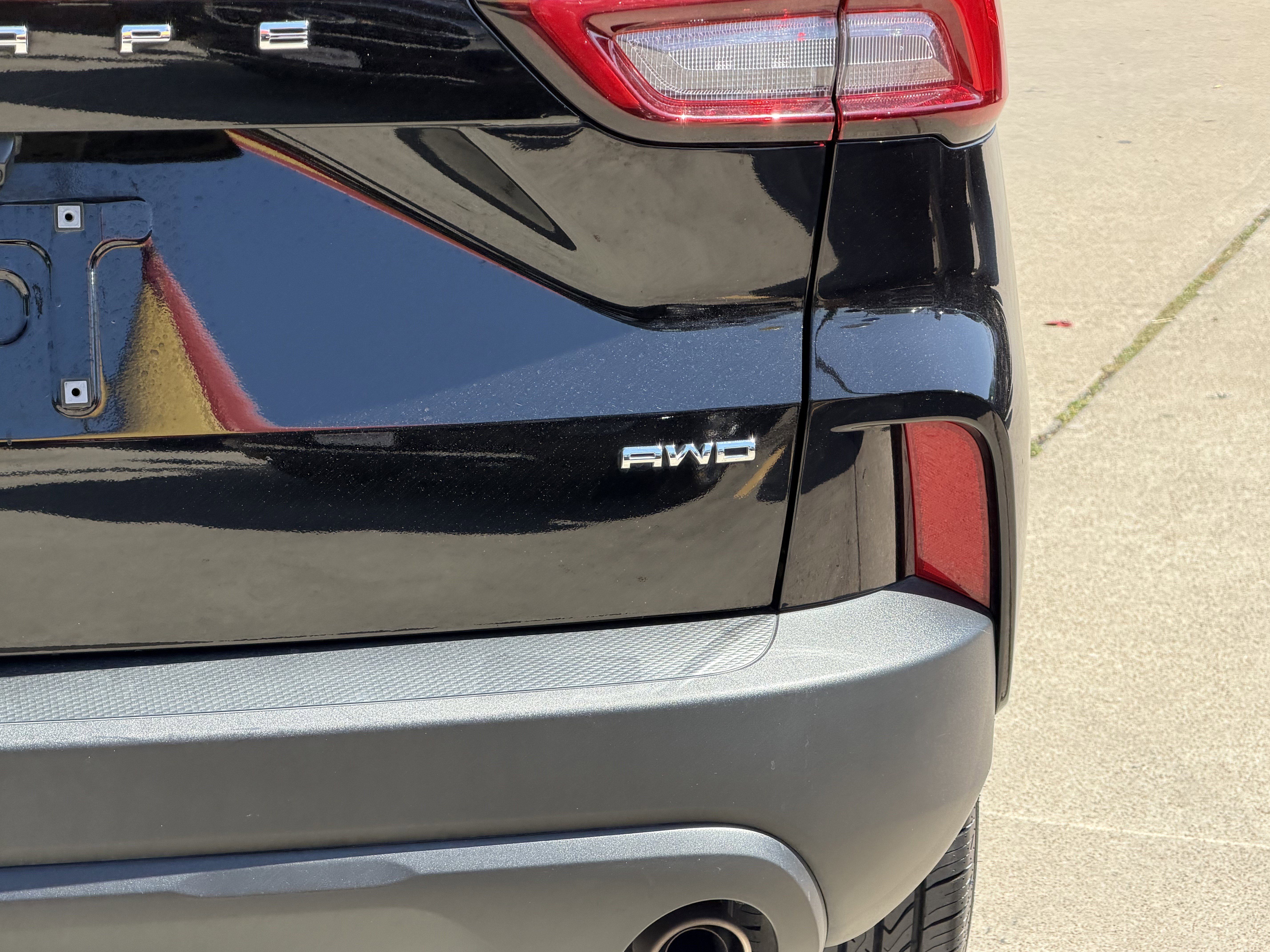 Certified 2025 Ford Escape ST-Line AWD/4WD image 8