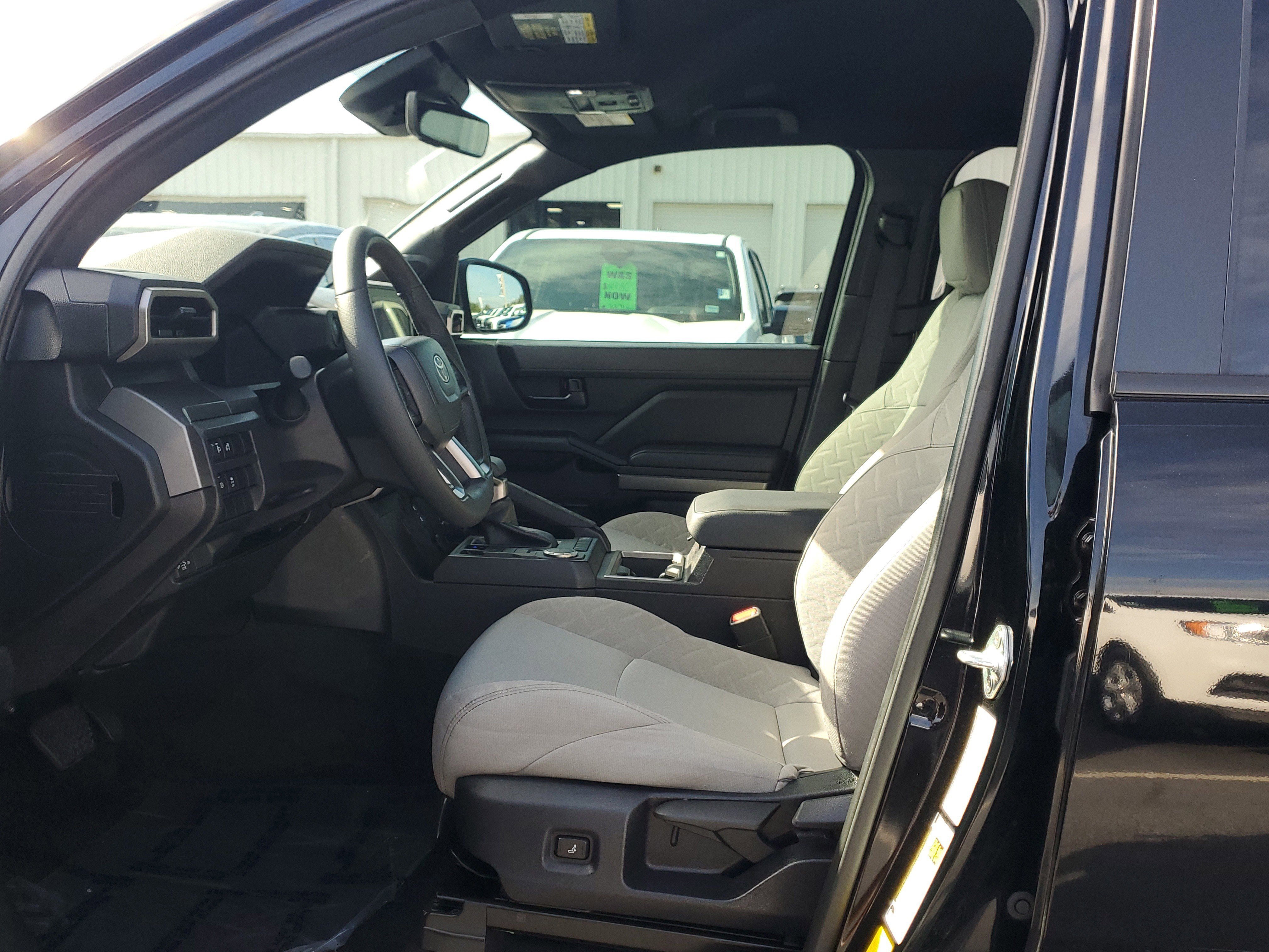 Used 2024 Toyota Tacoma SR5 image 18