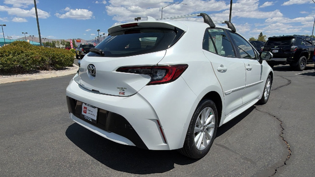 Certified 2023 Toyota Corolla SE FWD image 3