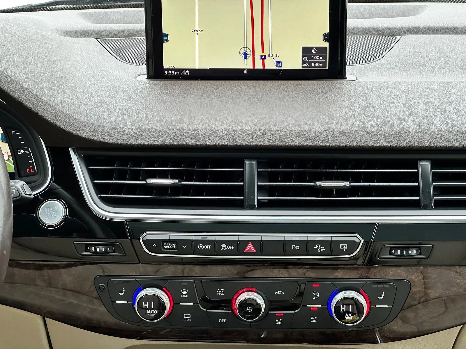 Used 2017 Audi Q7 3.0T Premium Plus image 14