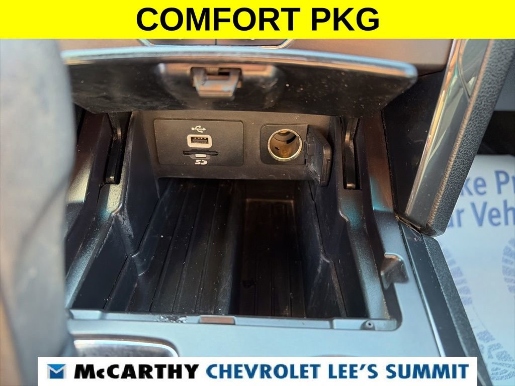 Used 2016 Ford Explorer XLT w/ Equipment Group 202A image 10