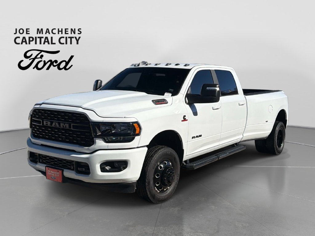 Used 2024 RAM 3500 Big Horn w/ Night Edition AWD/4WD image 10