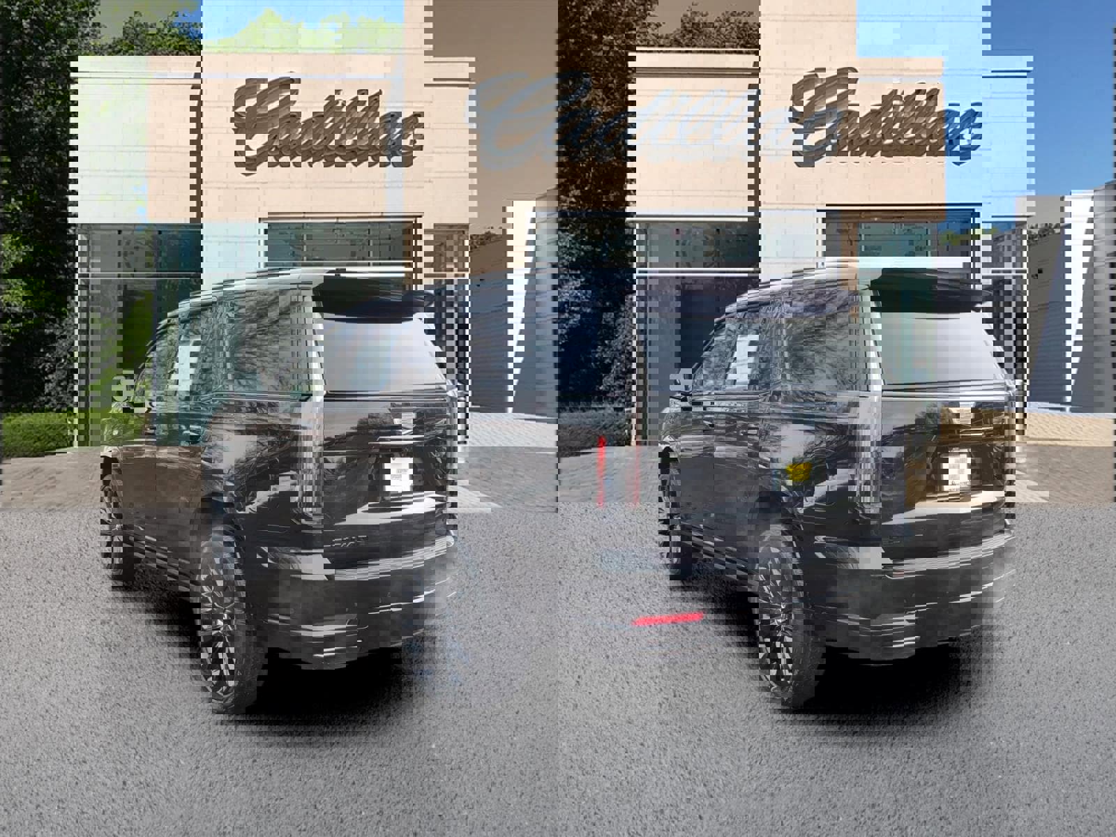 New 2026 Cadillac Escalade Platinum Sport w/ LPO, ONYX Package image 3