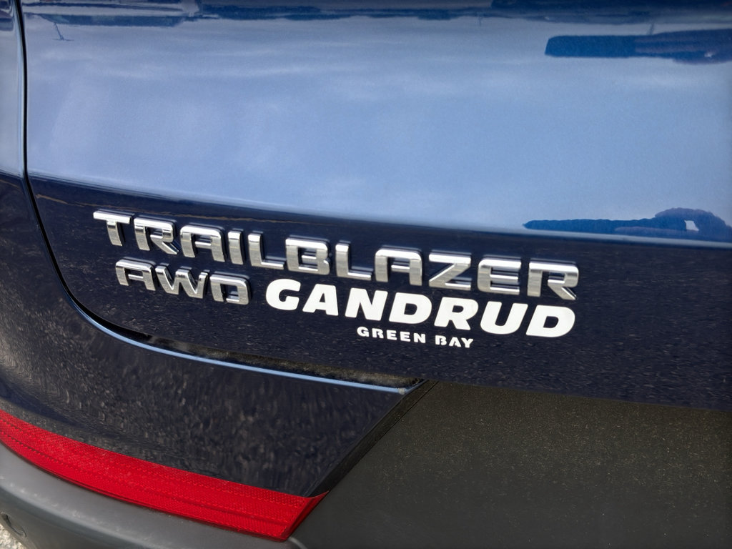 Used 2023 Chevrolet TrailBlazer ACTIV w/ Convenience Package AWD/4WD image 8