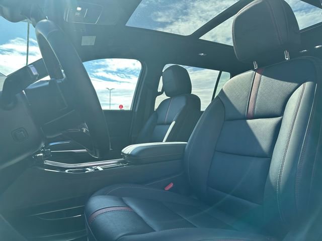 Used 2024 Chevrolet Traverse RS image 10