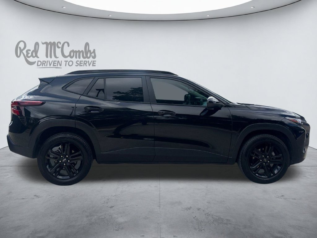 Used 2025 Chevrolet Trax ACTIV w/ Sunroof Package FWD image 7