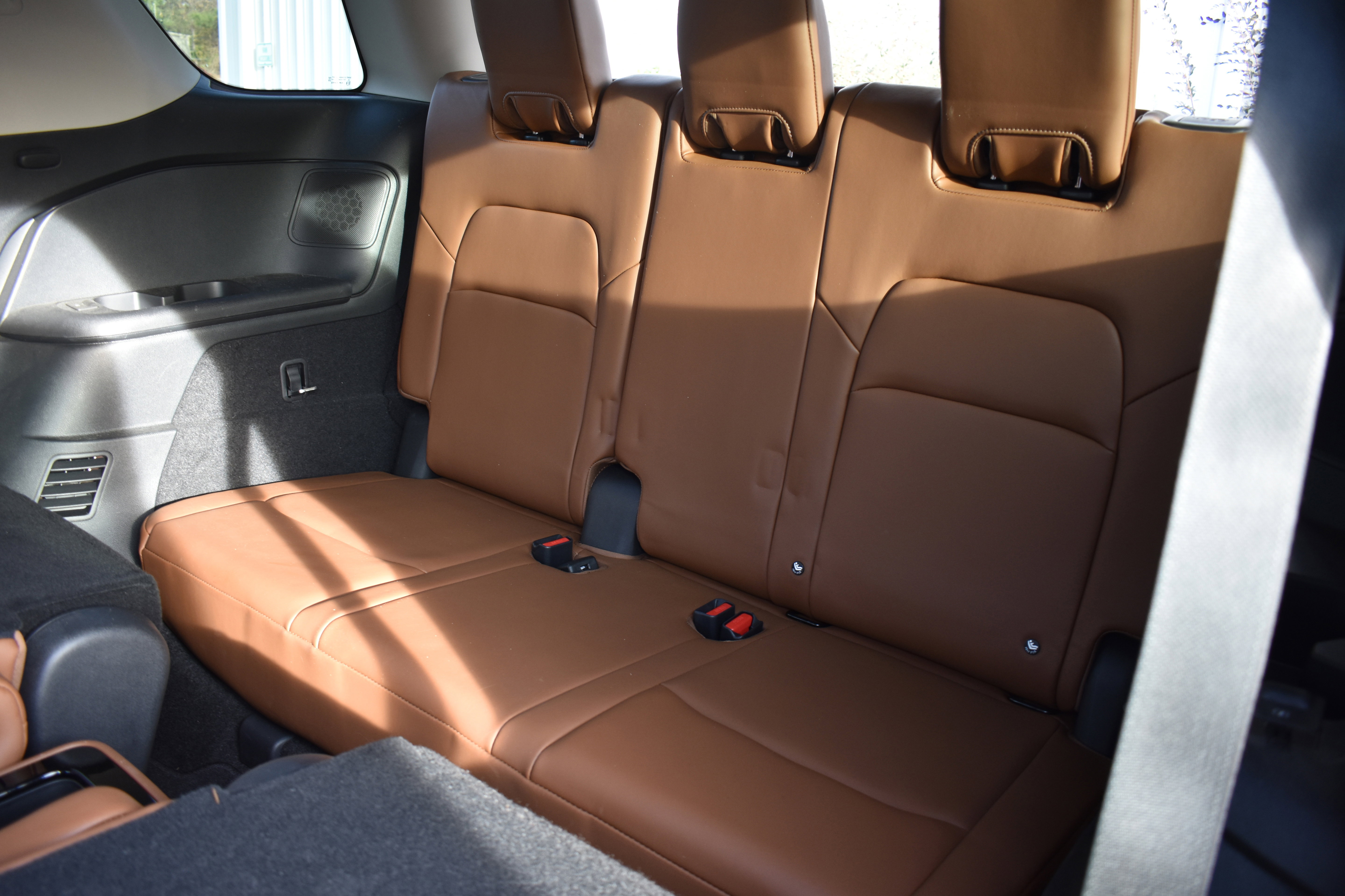 Used 2022 Nissan Pathfinder Platinum w/ Cargo Package image 13