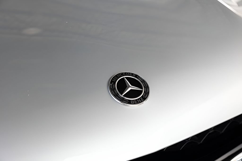 Used 2021 Mercedes-Benz GLS 580 4MATIC image 16