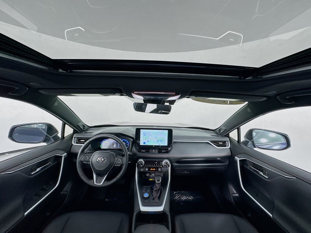 Used 2025 Toyota RAV4 XSE image 41