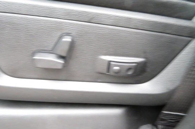 New 2026 RAM 3500 Laramie AWD/4WD image 13