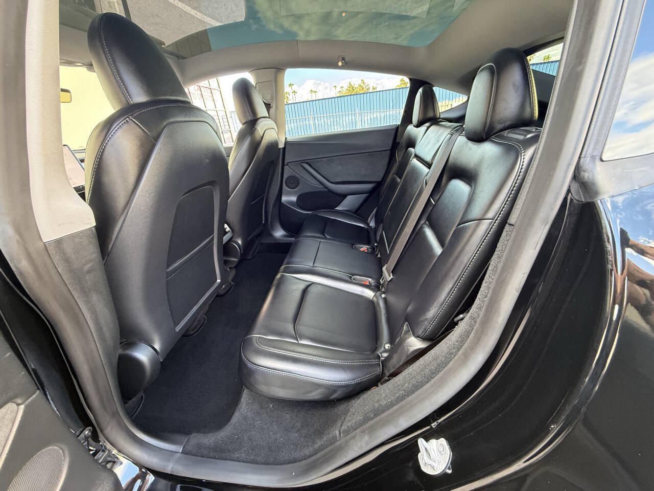 Used 2023 Tesla Model Y Long Range AWD/4WD image 22