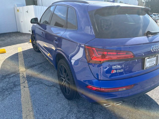 Used 2021 Audi SQ5 Prestige AWD/4WD image 2