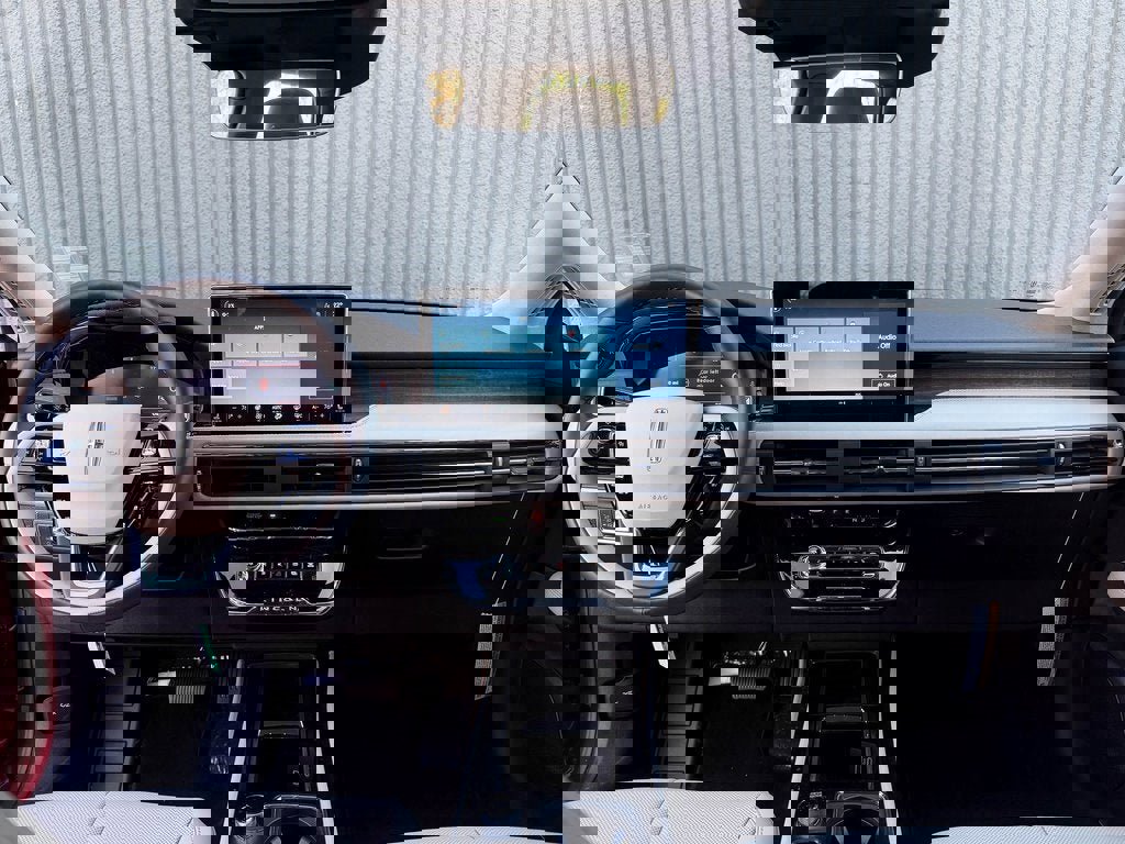 New 2026 Lincoln Corsair Grand Touring image 40