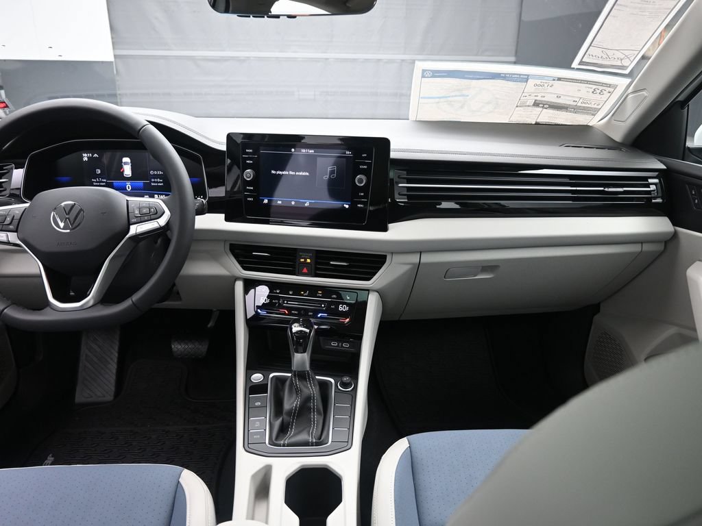 New 2026 Volkswagen Jetta SE FWD image 9