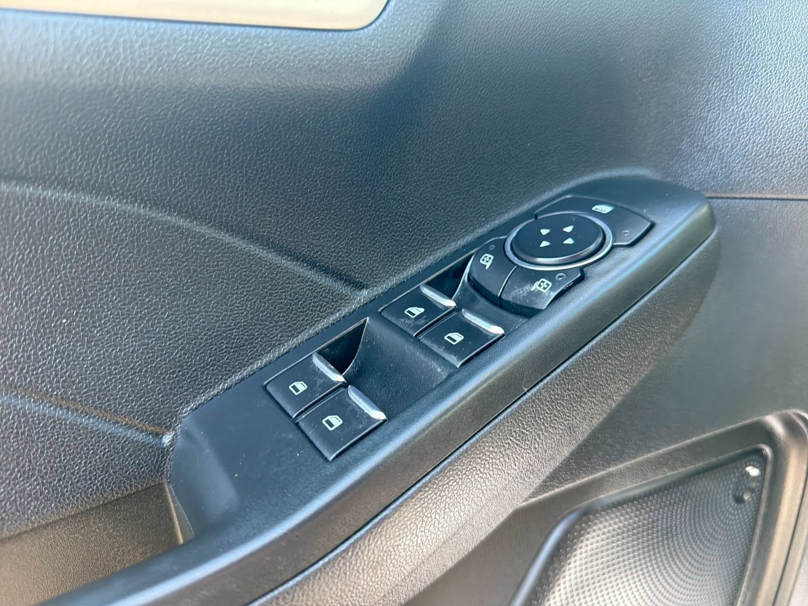 Used 2022 Ford Escape SEL AWD/4WD image 22