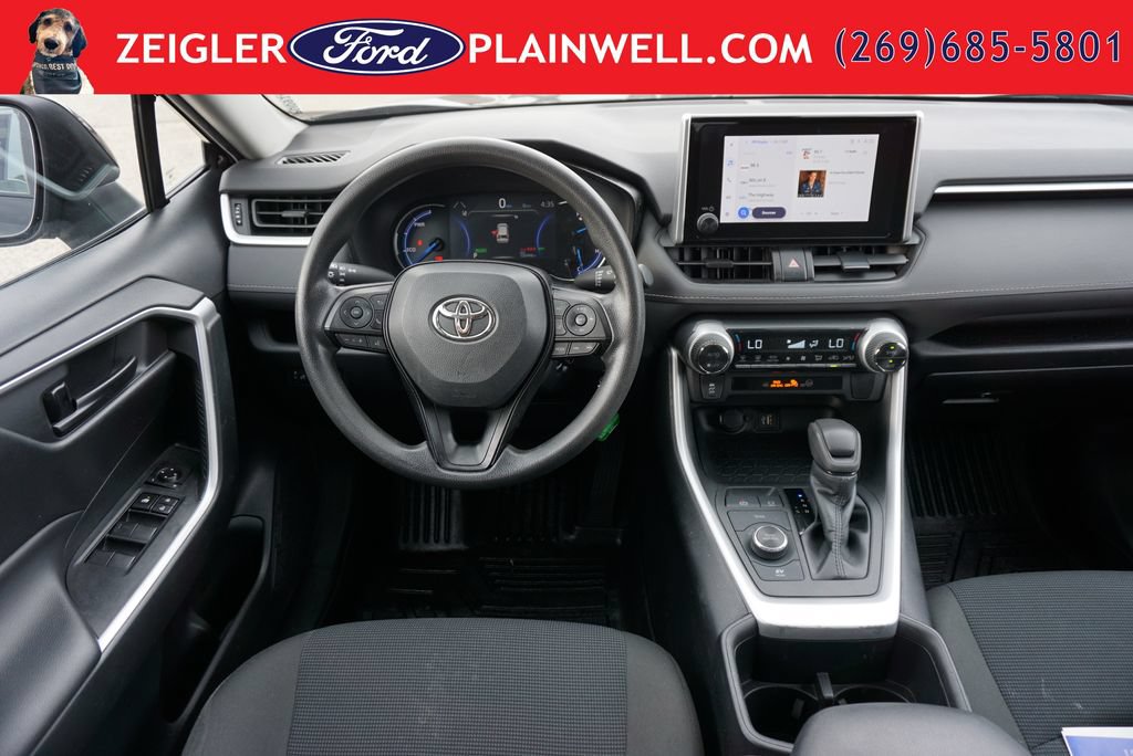 Used 2023 Toyota RAV4 LE AWD/4WD image 12