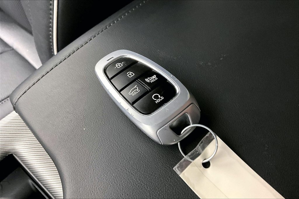 Used 2025 Hyundai Palisade SEL FWD image 12