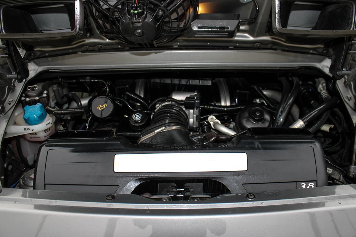 Used 2010 Porsche 911 Carrera S RWD image 32