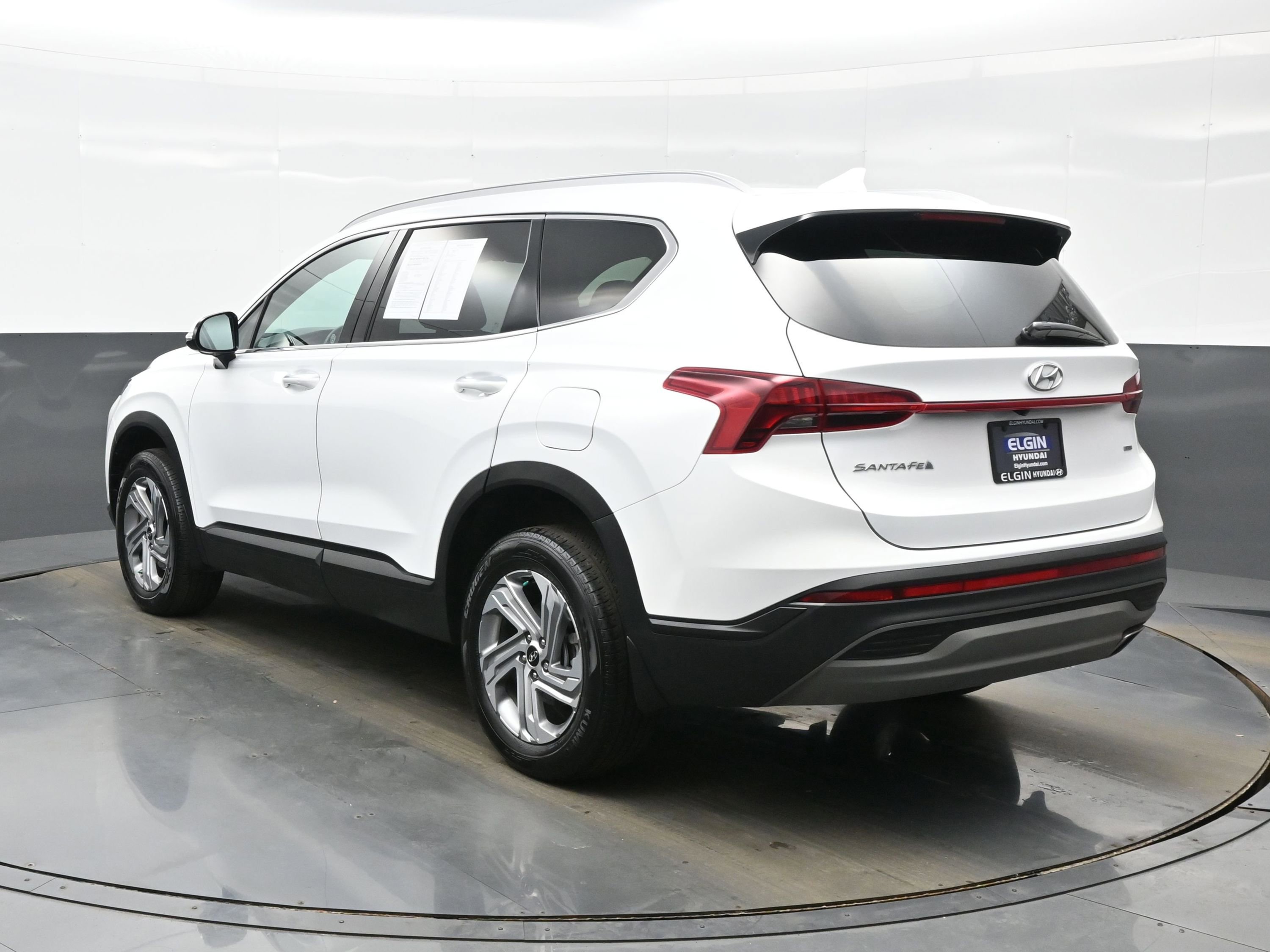 Used 2023 Hyundai Santa Fe SEL image 4