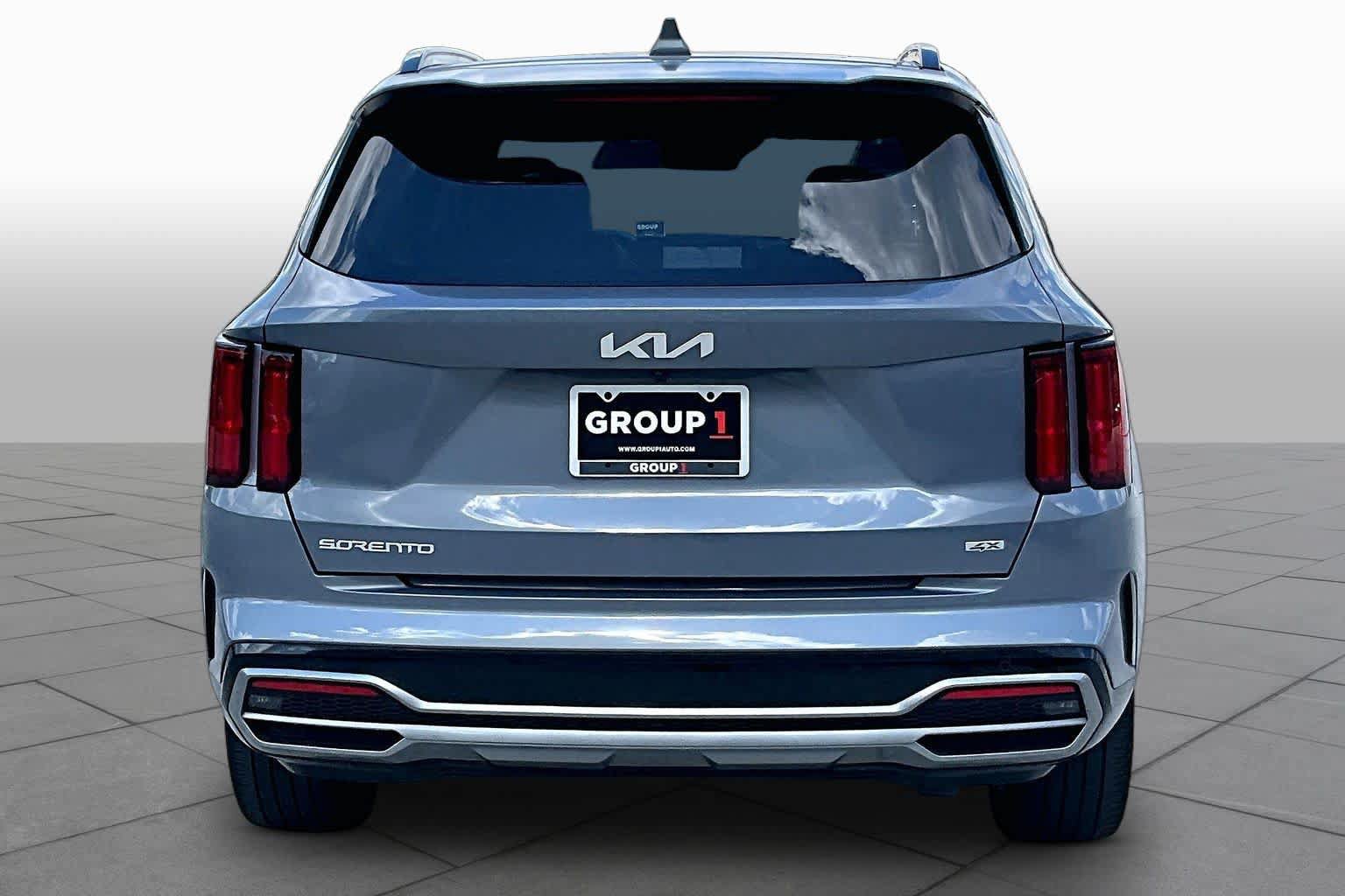 Certified 2023 Kia Sorento SX AWD/4WD image 5