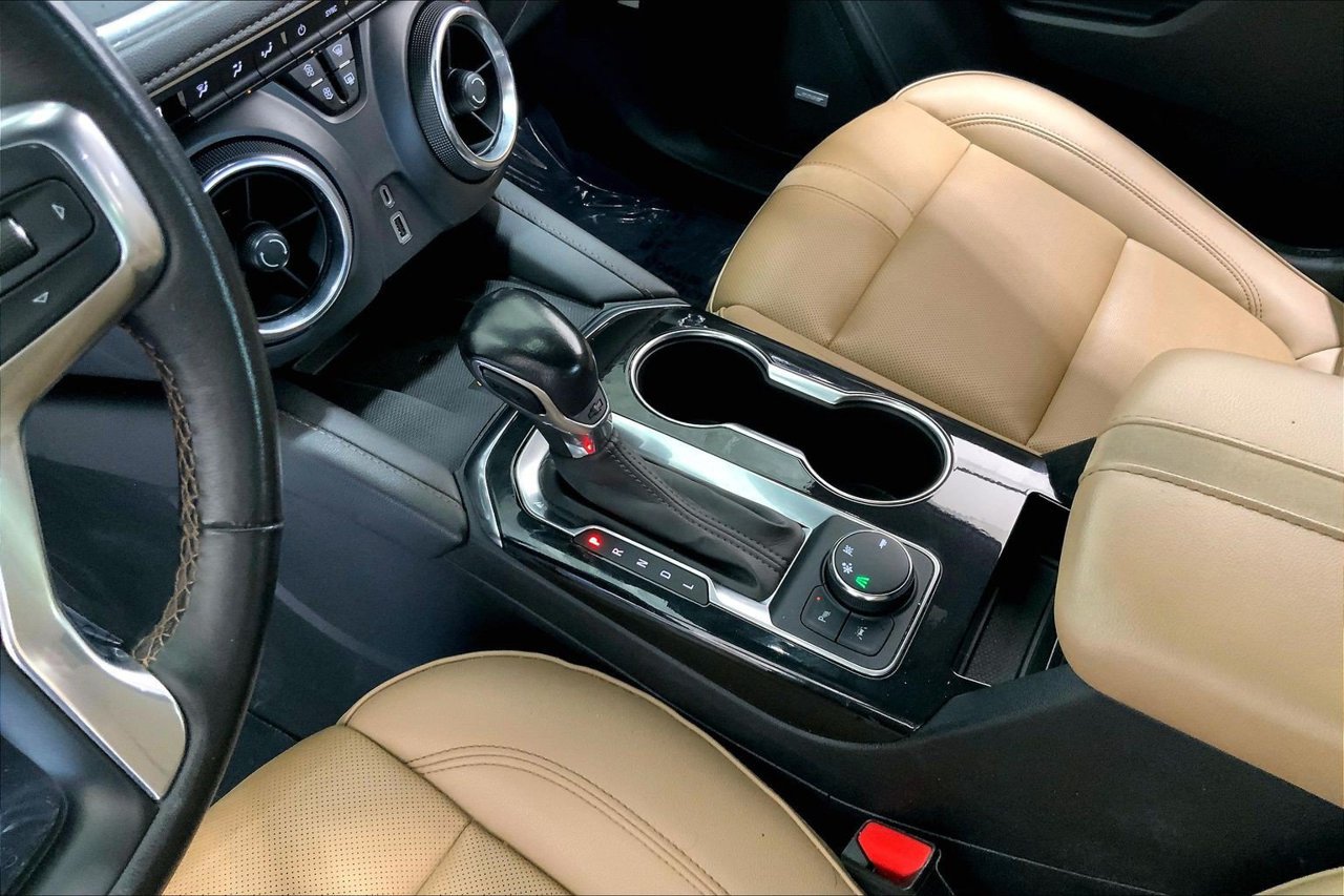 Used 2021 Chevrolet Blazer Premier w/ Driver Confidence II Package FWD image 17