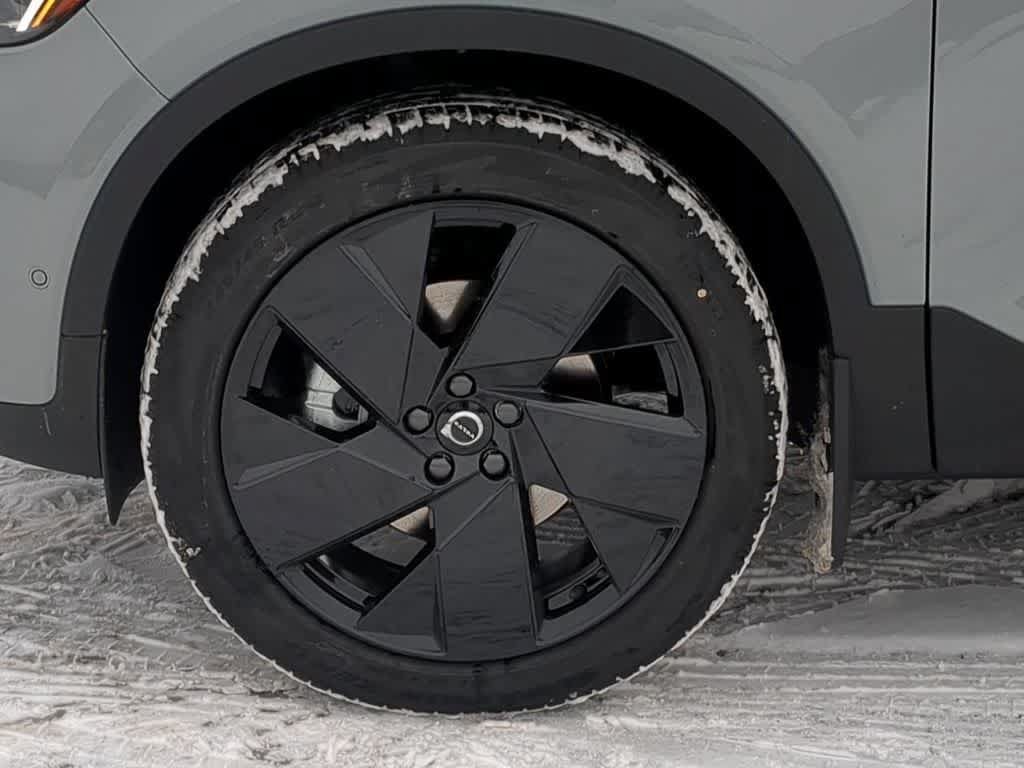 Used 2026 Volvo XC40 B5 Ultra w/ Protection Package Premier AWD/4WD image 14