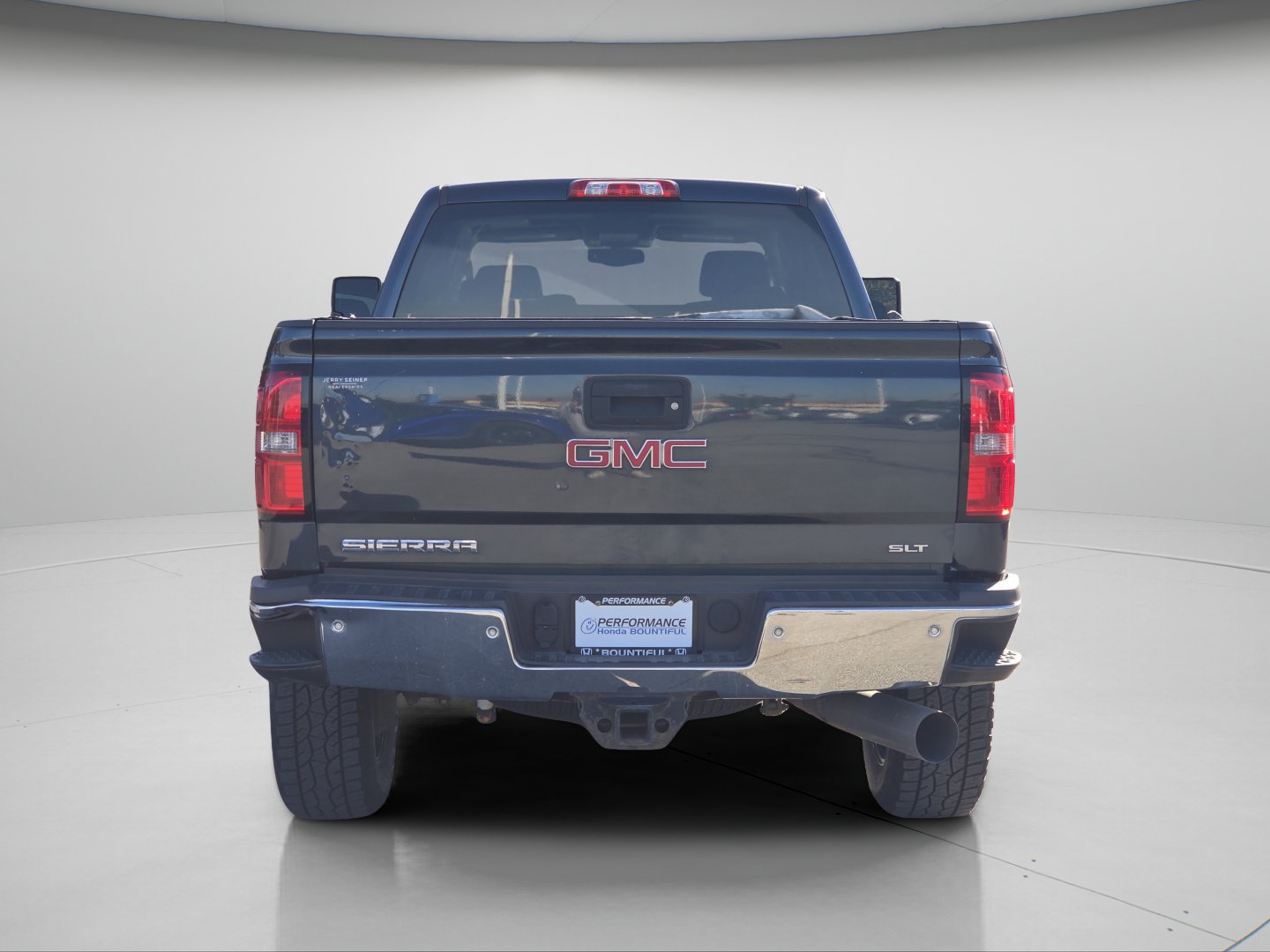 Used 2017 GMC Sierra 2500 SLT w/ Duramax Plus Package AWD/4WD image 22