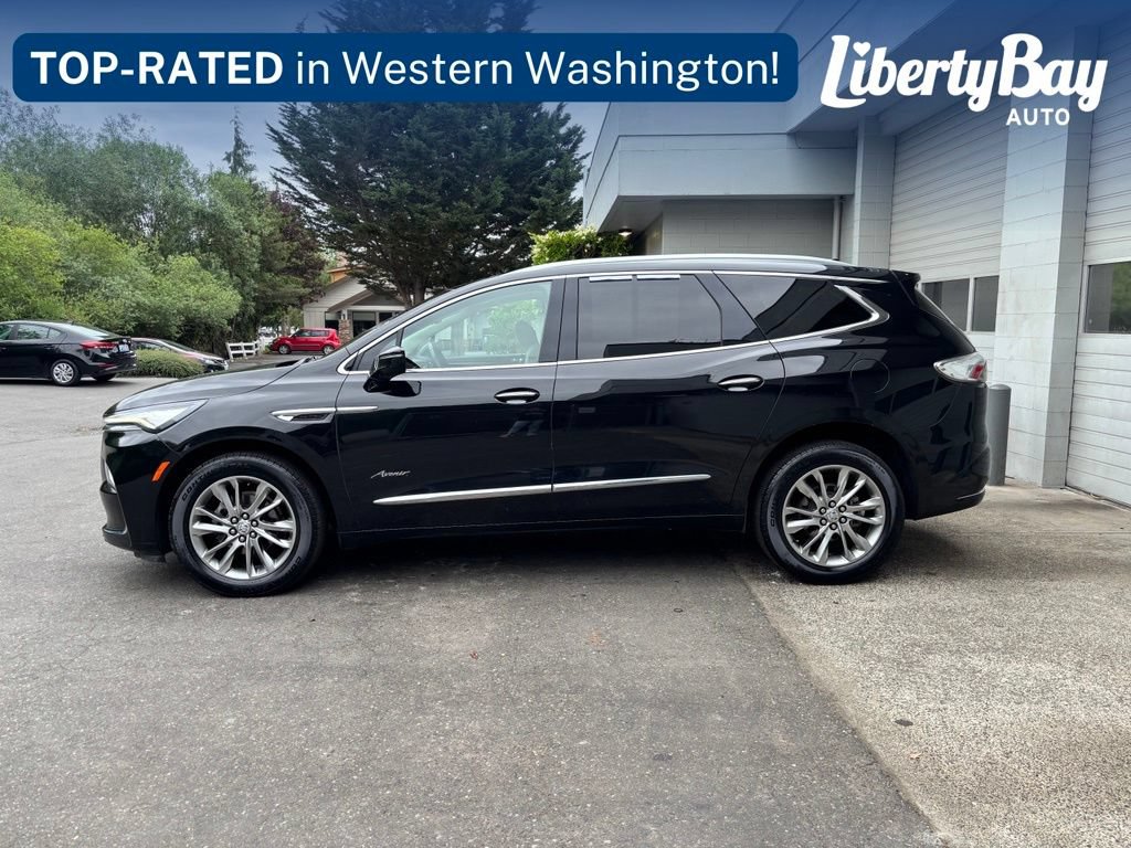 Used 2023 Buick Enclave Avenir w/ Avenir Technology Package AWD/4WD image 3