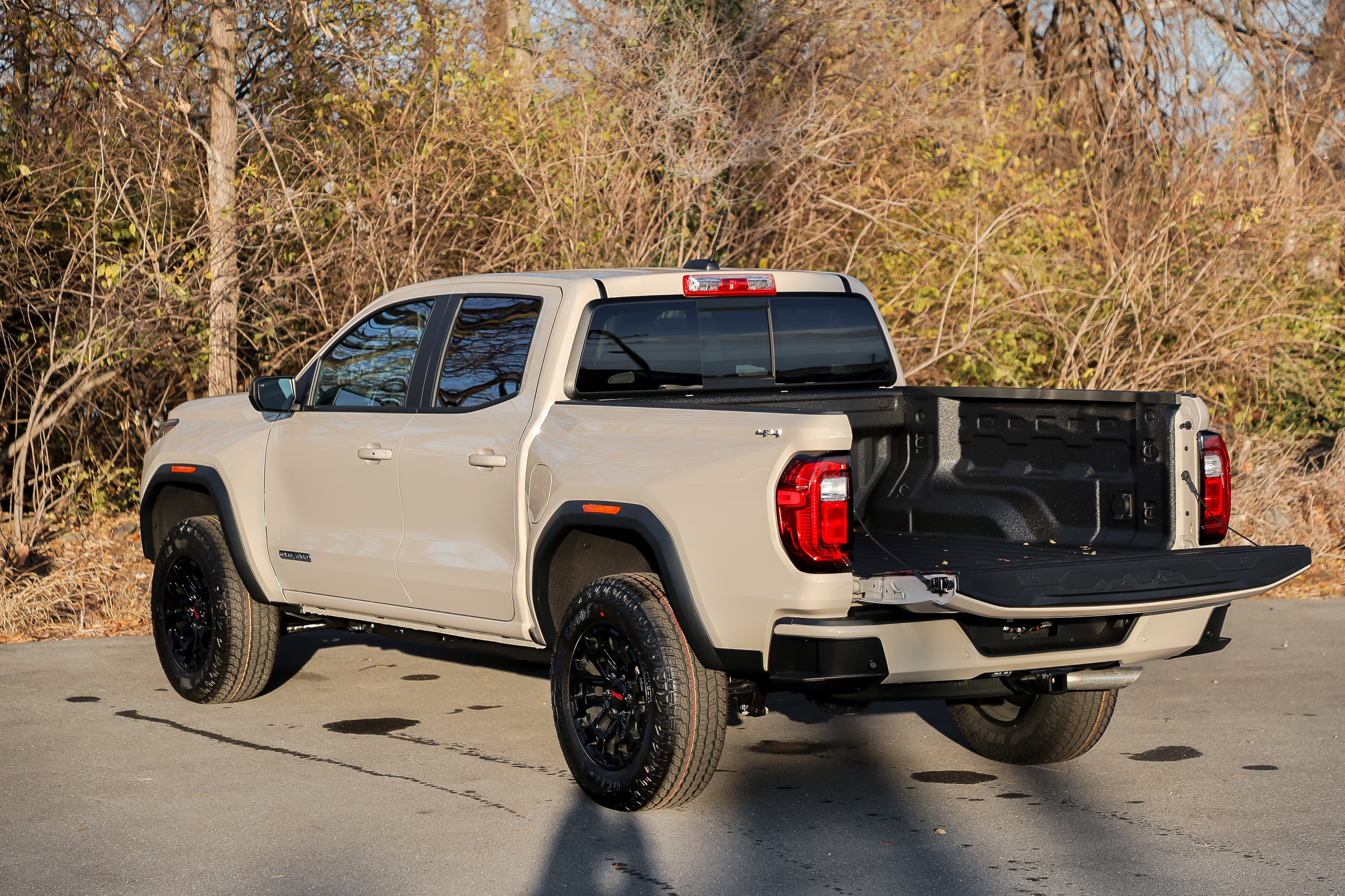 New 2026 GMC Canyon Elevation w/ Convenience Package image 7