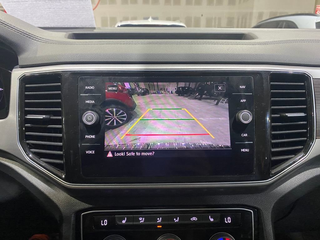Used 2019 Volkswagen Atlas SEL R-Line FWD image 6
