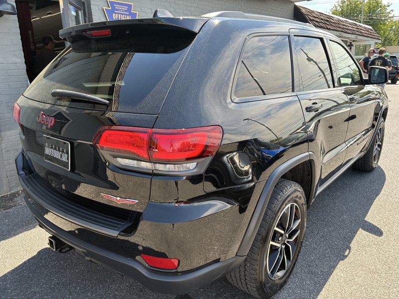 Used 2020 Jeep Grand Cherokee Trailhawk AWD/4WD image 2