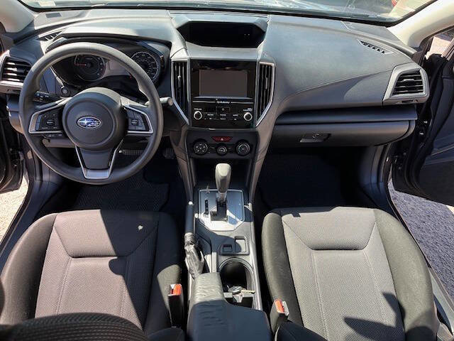 Used 2017 Subaru Impreza 2.0i image 12