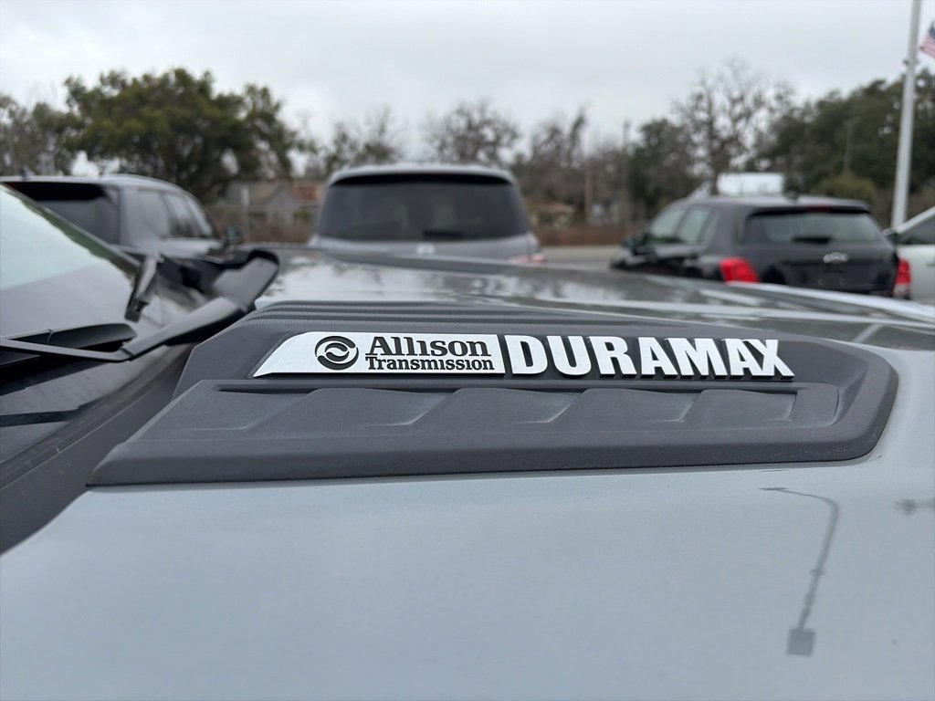 Used 2024 Chevrolet Silverado 3500 LT w/ Convenience Package image 12