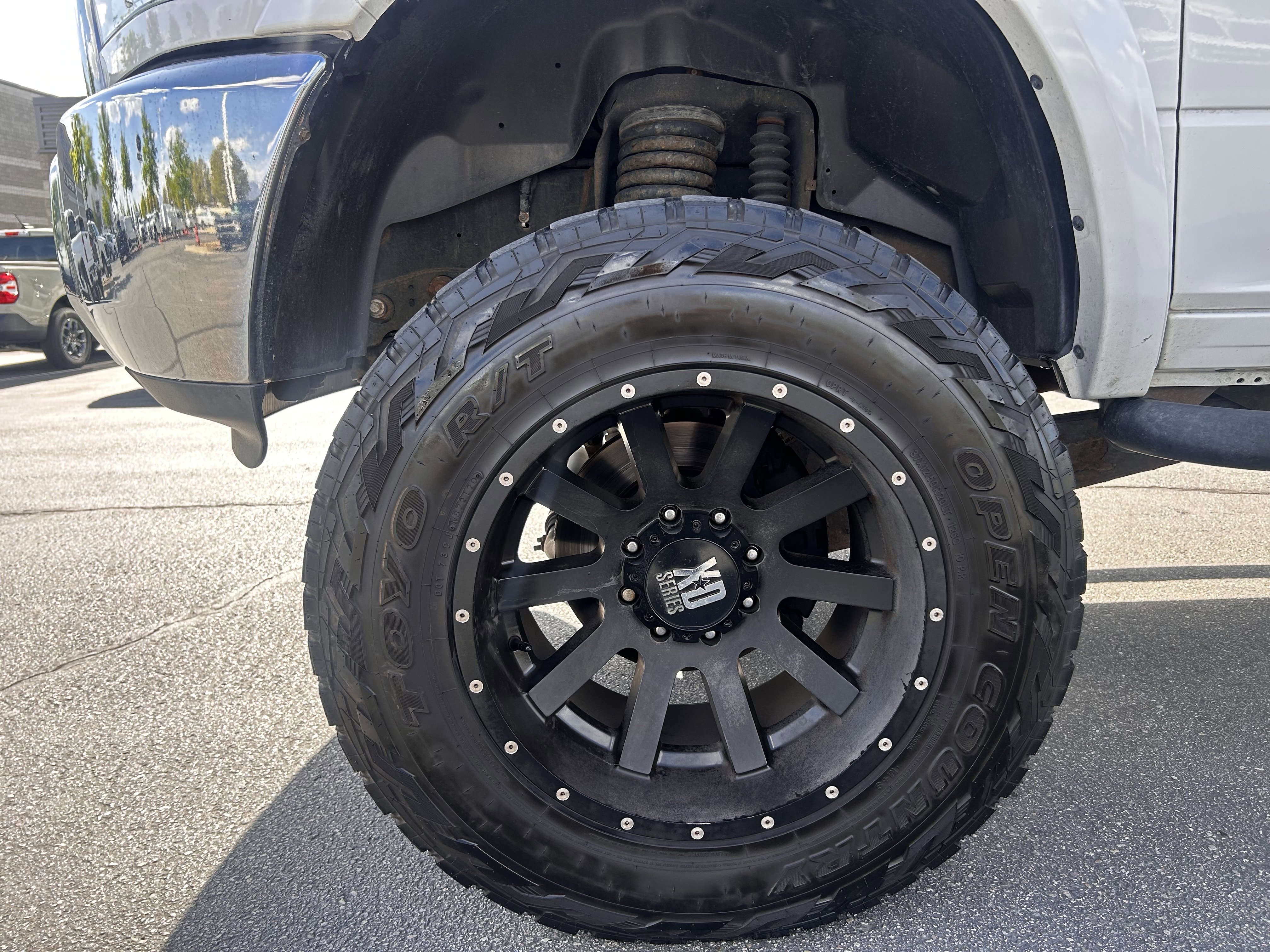 Used 2014 RAM 3500 Tradesman w/ Chrome Appearance Group image 11