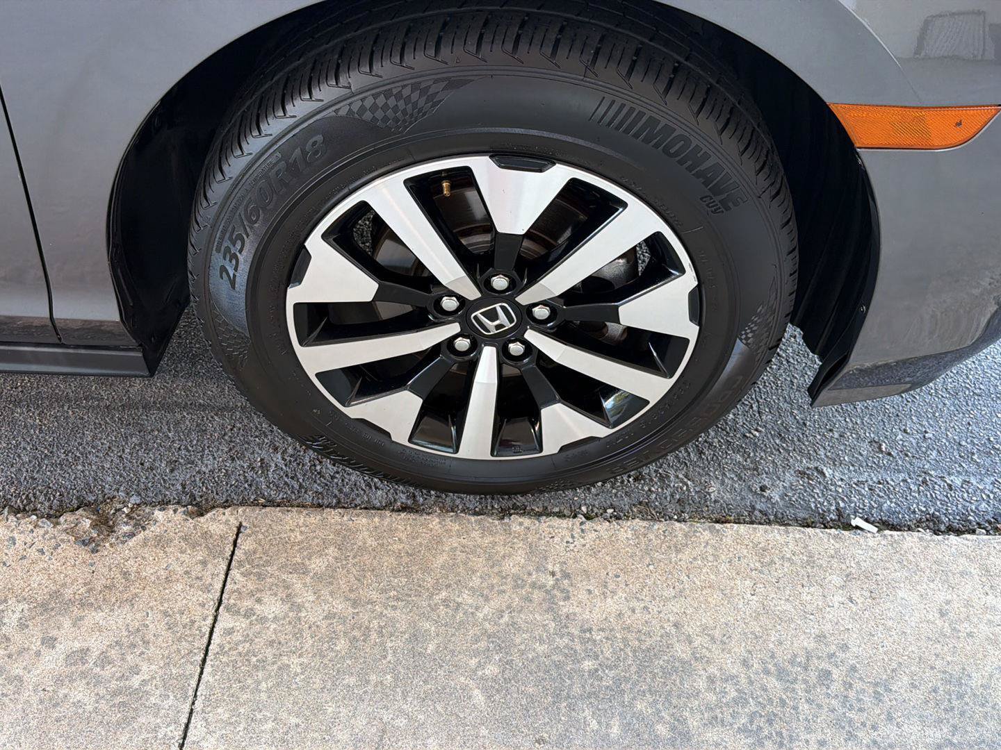 Used 2025 Honda Odyssey EX-L image 38