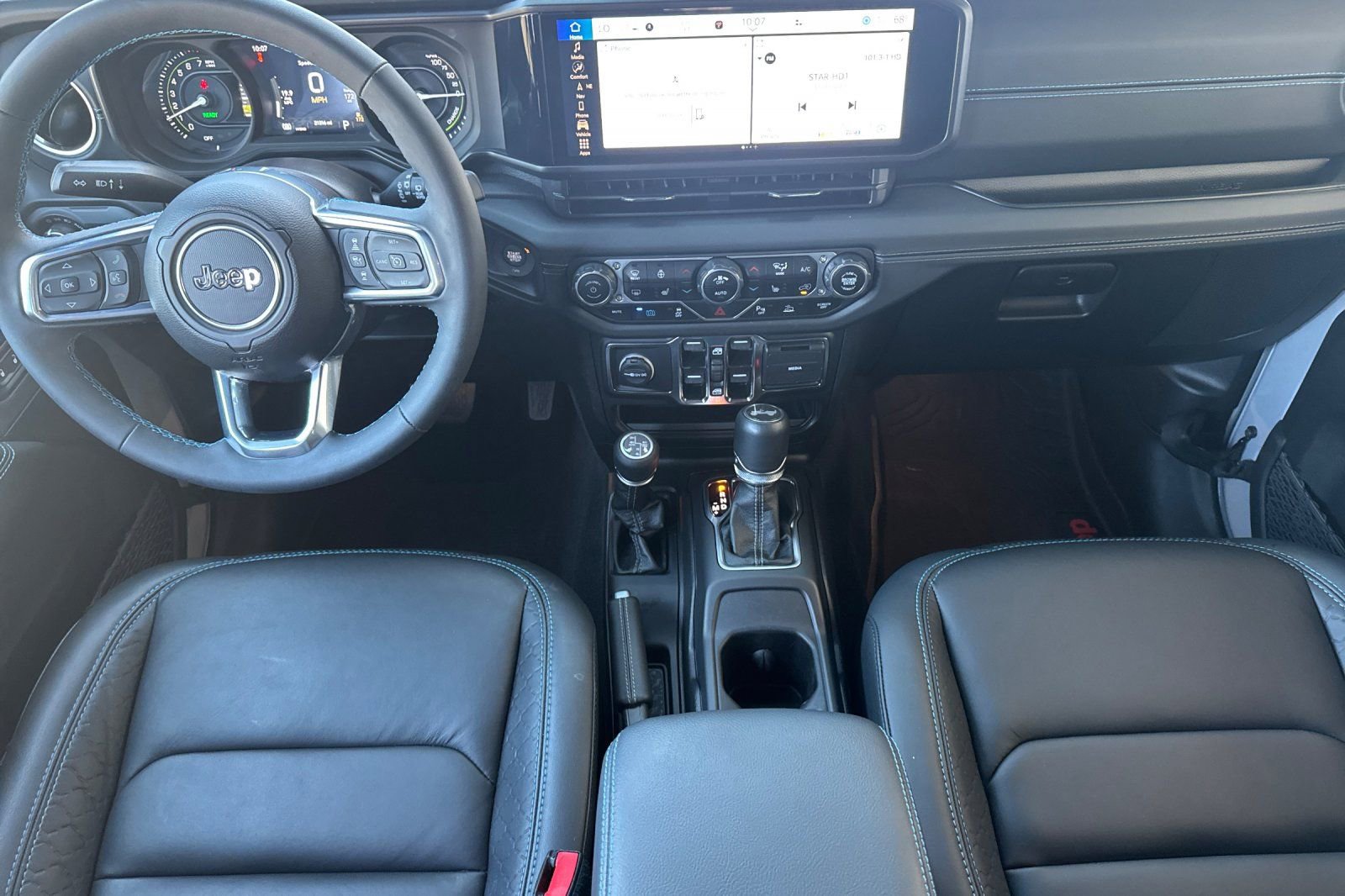 Used 2024 Jeep Wrangler High Altitude AWD/4WD image 16