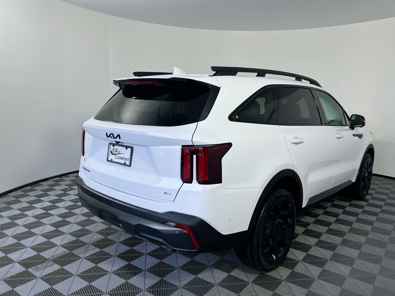 Certified 2025 Kia Sorento SX AWD/4WD image 3