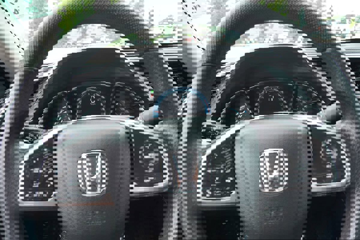 Used 2016 Honda Civic EX-T image 27