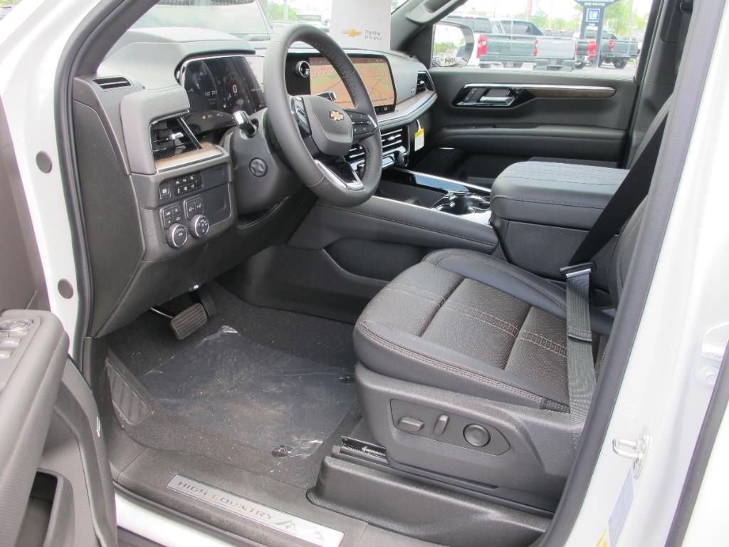 New 2025 Chevrolet Tahoe High Country image 9