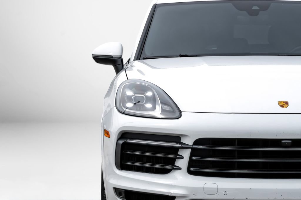 Used 2021 Porsche Cayenne AWD/4WD image 42