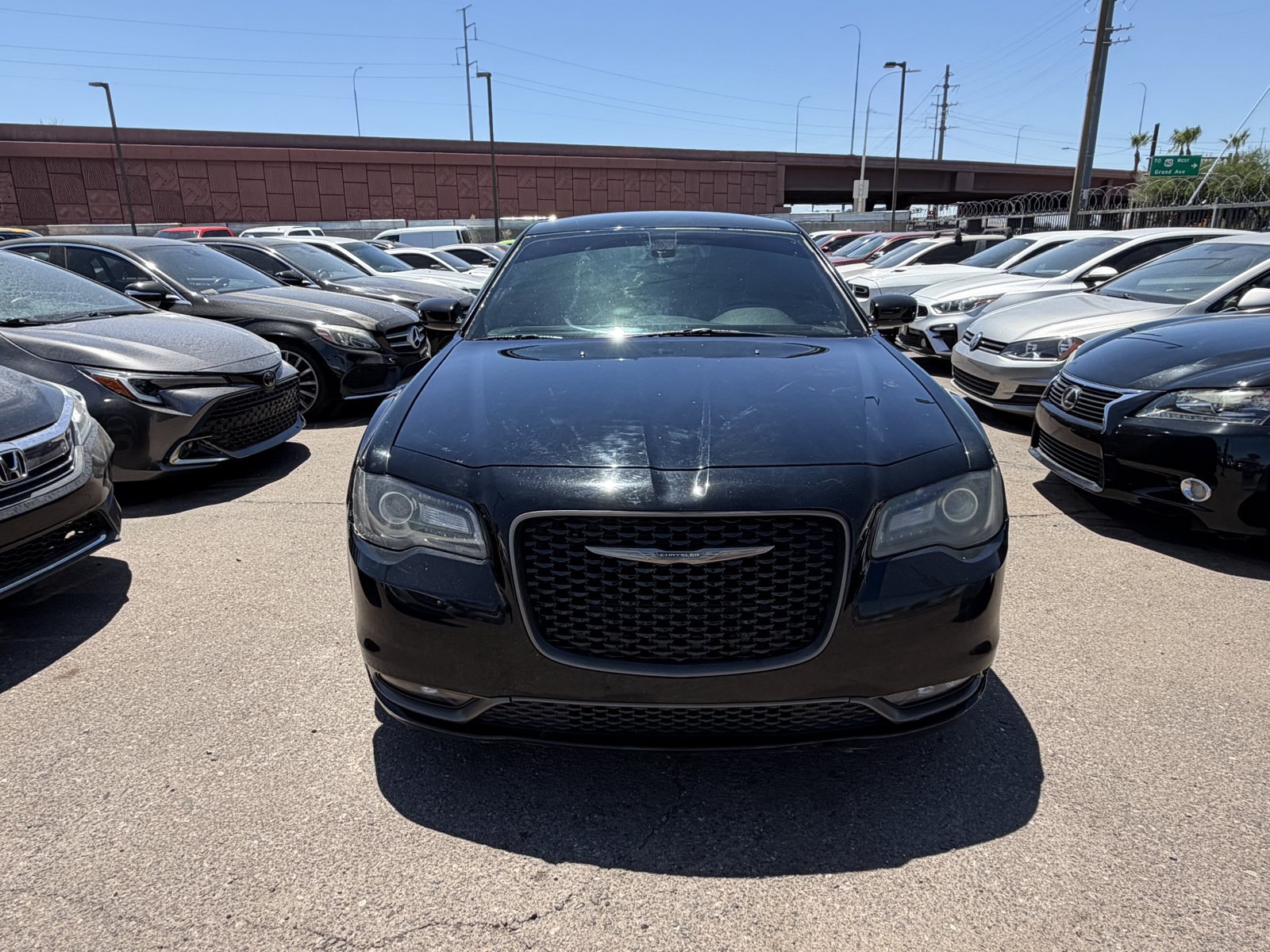 Used 2016 Chrysler 300 S RWD image 2