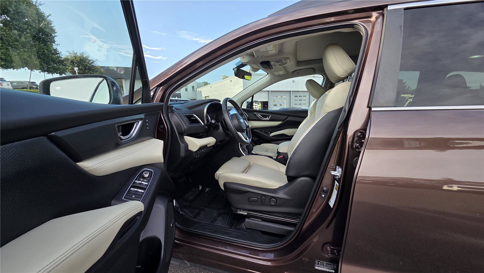 Used 2021 Subaru Ascent Limited w/ Technology Package AWD/4WD image 15