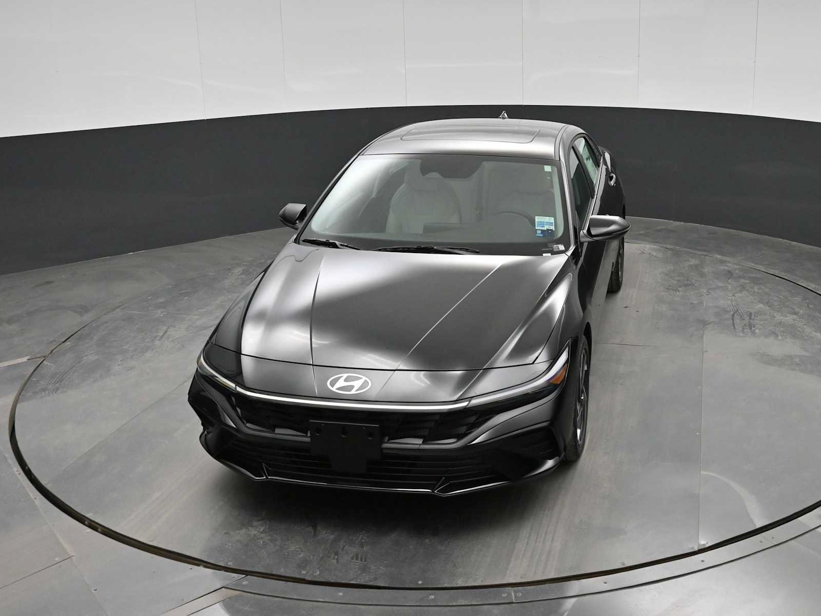 New 2026 Hyundai Elantra Limited FWD image 28