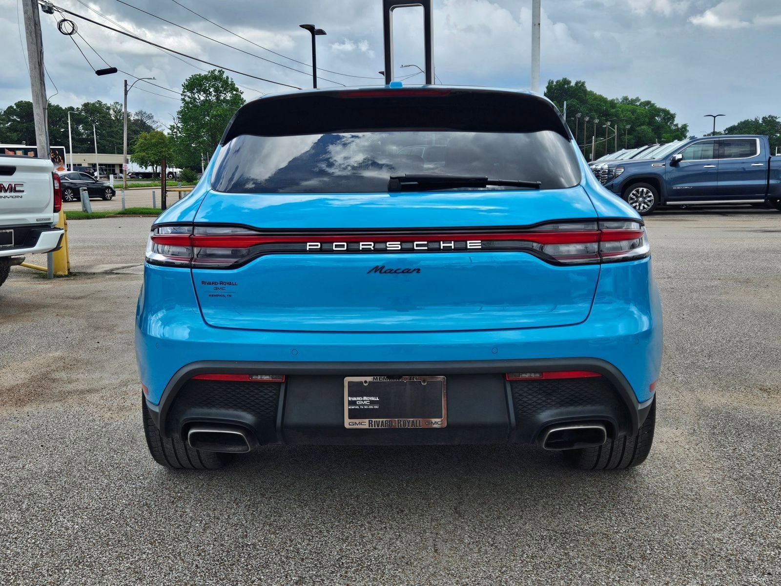 Used 2023 Porsche Macan AWD/4WD image 5