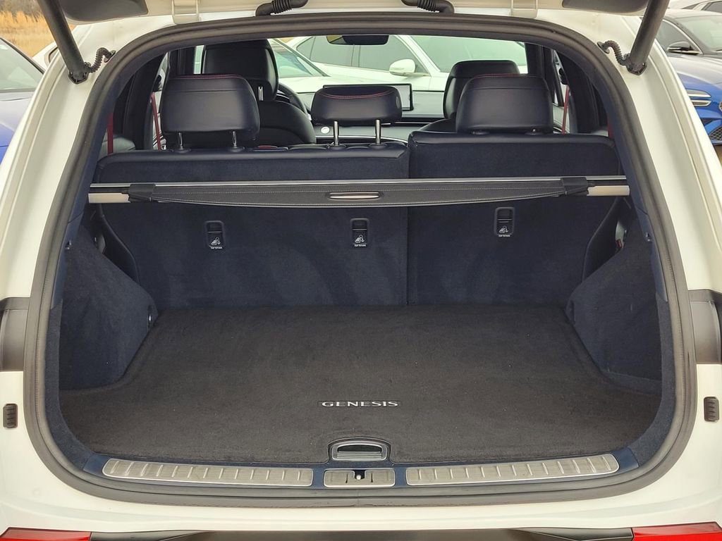 Used 2024 Genesis GV70 3.5T Sport w/ Sport Advanced Package image 9